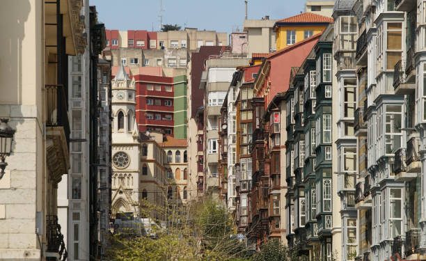 Cantabria lidera la caída en la firma de hipotecas sobre viviendas en noviembre con un descenso del 4,5%
