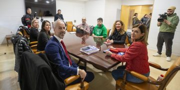 Gobierno y sindicatos docentes avanzan en el diálogo para mejorar la educación en Cantabria