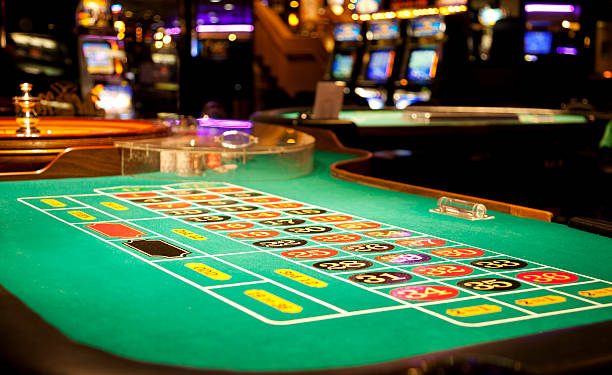 El TSJC impide la apertura de un nuevo salón de juegos en la calle Isaac Peral de Santander