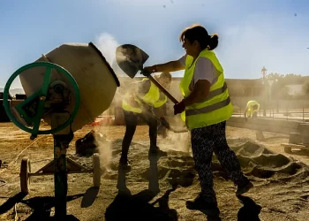 La brecha salarial de género en Cantabria baja más de dos puntos en 2022 y se sitúa en el 18,89%