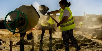 La brecha salarial de género en Cantabria baja más de dos puntos en 2022 y se sitúa en el 18,89%