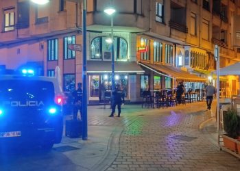 Detenidos dos hombres en Torrelavega por tentativa de homicidio tras tiroteo en el aparcamiento de la calle Pintor Varela el 2 de febrero