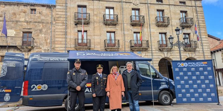 Reinosa contará con un servicio móvil para la expedición del DNI en solo diez minutos