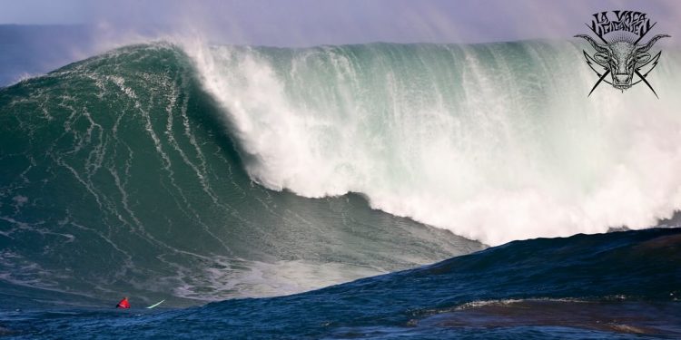 Alerta verde: La Vaca Gigante celebra su XI edición el lunes 24 de febrero con un campeonato de surf de olas XXL