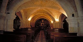 Santander despide a Tony Isbert con una misa funeral en la Iglesia del Santísimo Cristo