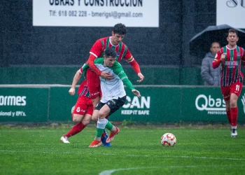 La Gimnástica se lleva el derbi ante el Rayo Cantabria con un gol en el 84 (0-1)
