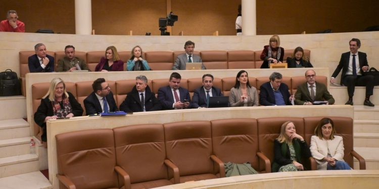 El Parlamento de Cantabria rechaza la enmienda a la totalidad del PSOE a la Ley de Simplificación Administrativa