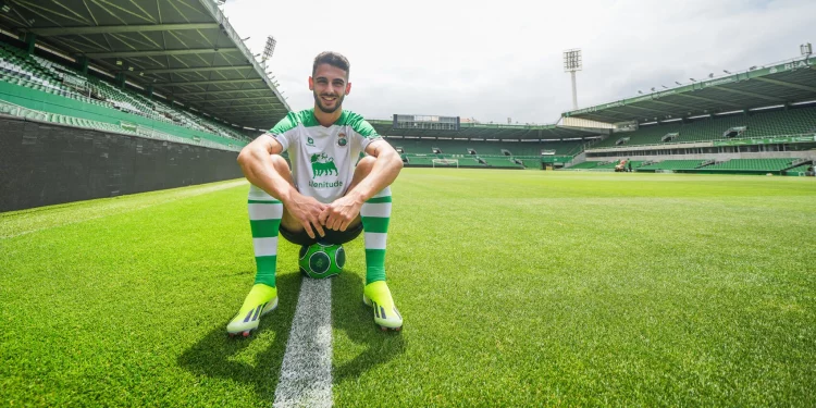 Andrés Martín se retira del entrenamiento del Real Racing Club