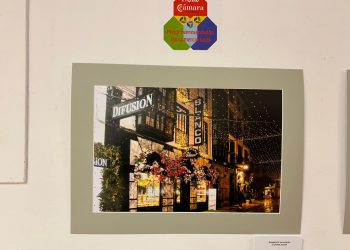 La Sala Mauro Muriedas acoge el fallo del VI Concurso Calles de Torrelavega, que premia las mejores imágenes del patrimonio y la vida urbana de la ciudad