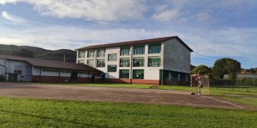 CCOO denuncia la falta de acción de la Consejería de Educación ante la crisis laboral y educativa en el CEIP Santiago Galas de Ruiloba