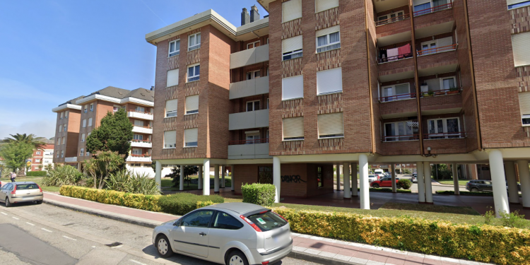 Investigada por un delito contra la seguridad vial tras ser sorprendida conduciendo sin permiso en Santander