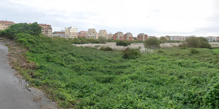 Una mujer de 91 años, atropellada en Santander al incorporarse un turismo a la circulación