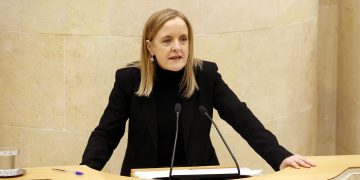 Isabel Urrutia defiende el proyecto de ley de Simplificación Administrativa como una «revolución» para Cantabria