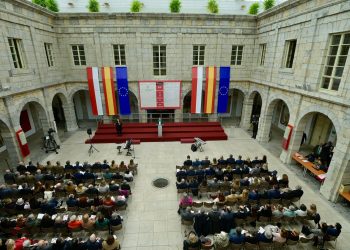 Cantabria conmemora el 43º Aniversario de su Estatuto de Autonomía con un llamamiento al consenso