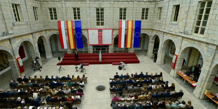 Cantabria conmemora el 43º Aniversario de su Estatuto de Autonomía con un llamamiento al consenso