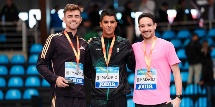 Mohamed Attaoui, campeón de España de 1.500 en pista cubierta