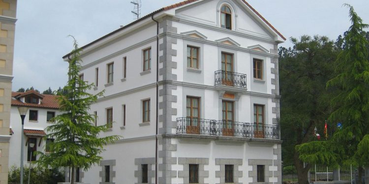 La Audiencia de Cantabria avala la investigación contra el alcalde de Guriezo por presunta prevaricación