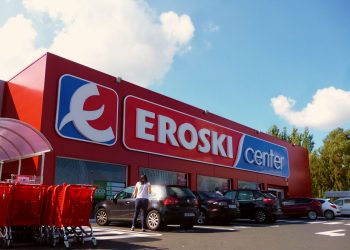 La Consejería de Inclusión Social y Eroski avanzan en una colaboración estratégica en proyectos solidarios