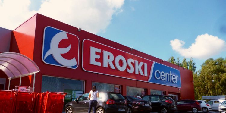 La Consejería de Inclusión Social y Eroski avanzan en una colaboración estratégica en proyectos solidarios