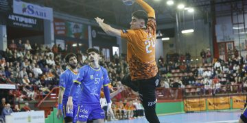 Jokin Aja amplía su vinculación con el Bathco BM Torrelavega hasta 2028