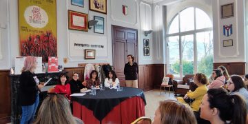 Cruz Roja Cantabria reúne a empresas y entidades sociales para abordar la salud mental como clave para la inserción laboral