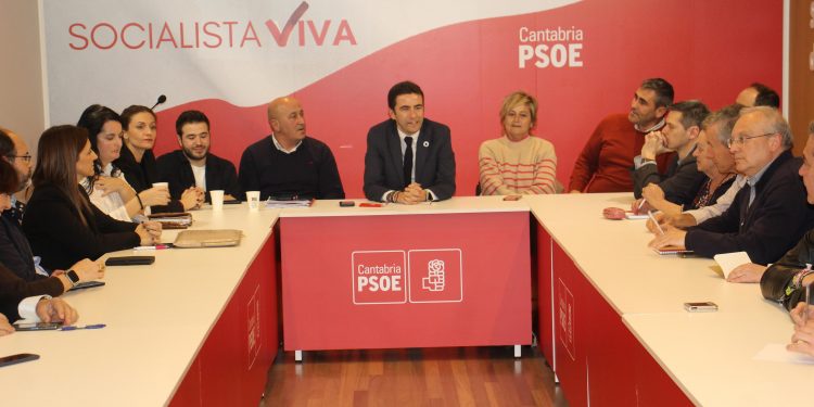 Casares llama a la unidad en el PSOE de Cantabria de cara al 15º Congreso