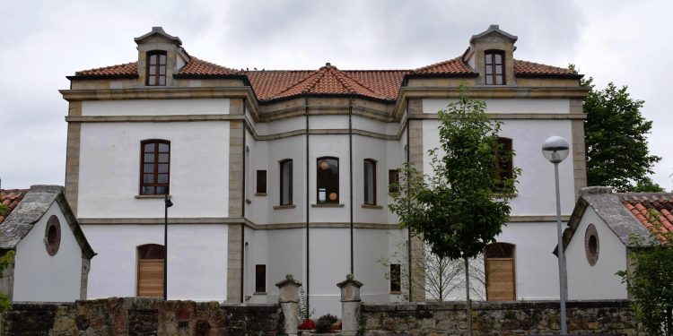 Amin Sheikh presenta su libro ‘La vida es la vida, soy gracias a ti’ en Piélagos