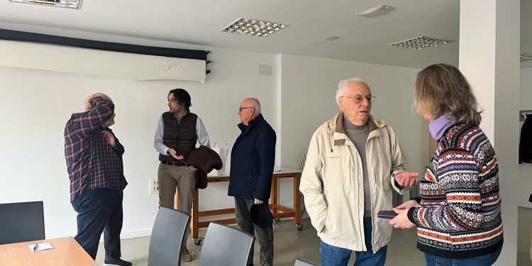 Astillero estudia la instalación de baños adaptados tras la visita del alcalde a la Asociación de Ostomizados de Cantabria