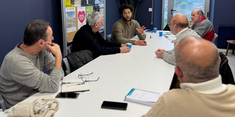 Izquierda Unida denuncia la falta de consenso en la nueva medida de la OLA y critica la gestión del PP en Santander