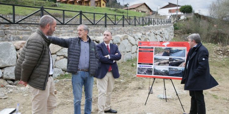 El Gobierno de Cantabria finaliza el ensanche del acceso al alto de Ojedo y anuncia nuevas obras en Cillorigo de Liébana