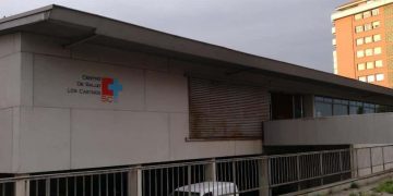 Piden 13 años de cárcel para el joven que agredió a un médico y a un celador en Los Castros