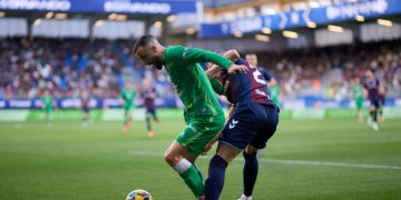 Empate con sabor agridulce en Ipurua para el Racing (2-2)