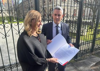 PSOE denuncia ante Fiscalía los presuntos delitos en la gestión sanitaria del PP en Cantabria