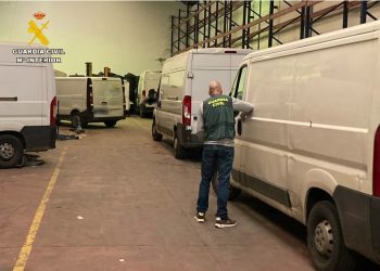 Detenidos dos empresarios en Cantabria por apropiarse de diez furgonetas de alquiler