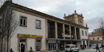 Renfe interpondrá denuncia contra el vigilante de seguridad detenido por destrozos en la estación de Feve