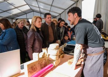 La VIII Feria de la Leche de Ruiloba bate récords con el queso fresco más grande de Europa