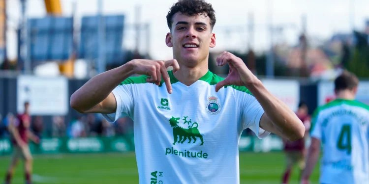 Jornada agridulce para los equipos cántabros en Segunda Federación: el Rayo remonta, la Gimnástica y el Escobedo caen, y el Laredo se hunde