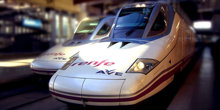 El Ministerio de Transportes licita por 2 millones de euros nuevos proyectos para la Línea de Alta Velocidad Palencia-Cantabria