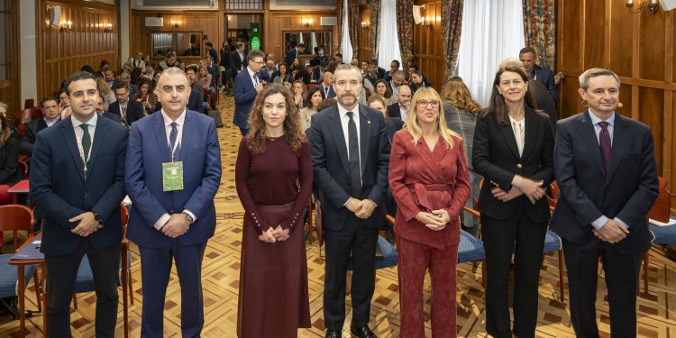 Aena y Turespaña impulsan la conectividad aérea en las IV Jornadas celebradas en Santander