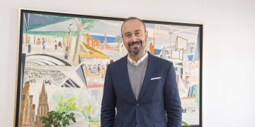 Javier López Estrada oficializa su candidatura para liderar el PRC tras la era Revilla