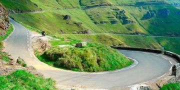 El Gobierno de Cantabria se compromete a mejorar la carretera del puerto de Lunada tras la tragedia que dejó cuatro muertos