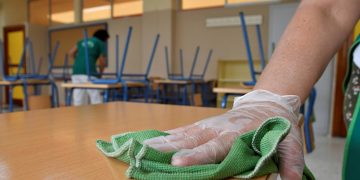 Izquierda Unida denuncia posibles incumplimientos en los contratos de limpieza del Ayuntamiento de Santander