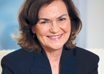 Carmen Calvo ofrecerá una conferencia en la Universidad de Cantabria sobre democracia y Constitución