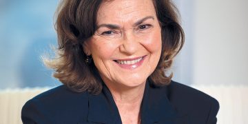 Carmen Calvo ofrecerá una conferencia en la Universidad de Cantabria sobre democracia y Constitución