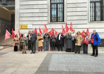 Los sindicatos UGT y CCOO exigen la cobertura del 35% de vacantes en la Oficina de Extranjería en Cantabria