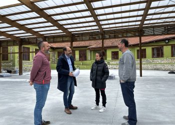 La cubierta del patio del colegio Menéndez Pelayo estará operativa en abril