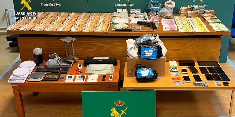 La Guardia Civil desarticula un grupo criminal dedicado al tráfico de drogas en Palencia, Cantabria y Burgos