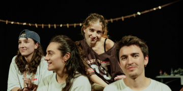 El Ciclo Mejor Reír presenta este fin de semana a la «Generazión Valiente» y el emotivo viaje de «Nana» en el Café de las Artes