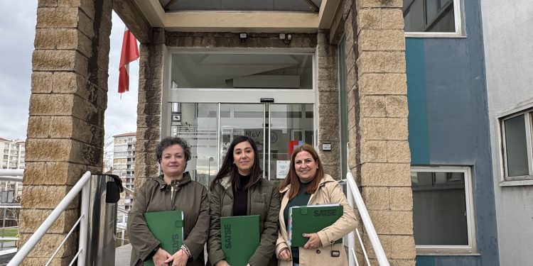 SATSE presenta firmas para evitar el traslado al Centro de Salud Campoo-Los Valles mientras continúan las obras