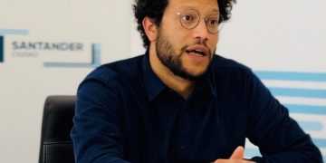 IU denuncia incumplimientos en los contratos de limpieza de Santander y exige transparencia